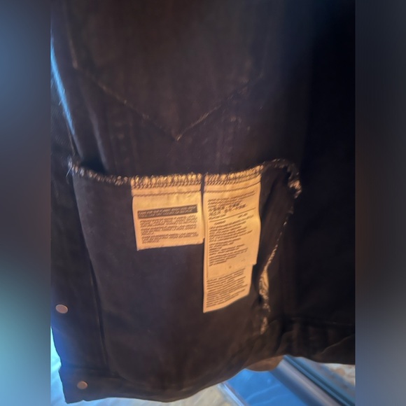 Distressed Black Levi’s Trucker Jacket - Picture 4 of 5